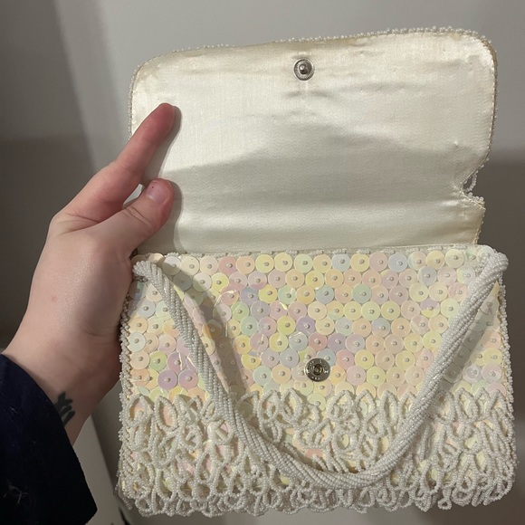 Off White / Cream fringe handbag - Picture 2 of 3